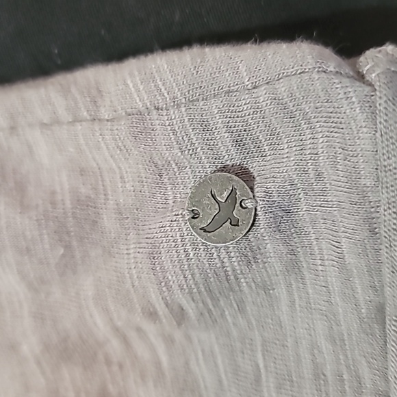 Eddie Bauer Gray Sleeveless Blouse Crossover W/Built in Tank Top Size Medium - Picture 5 of 15